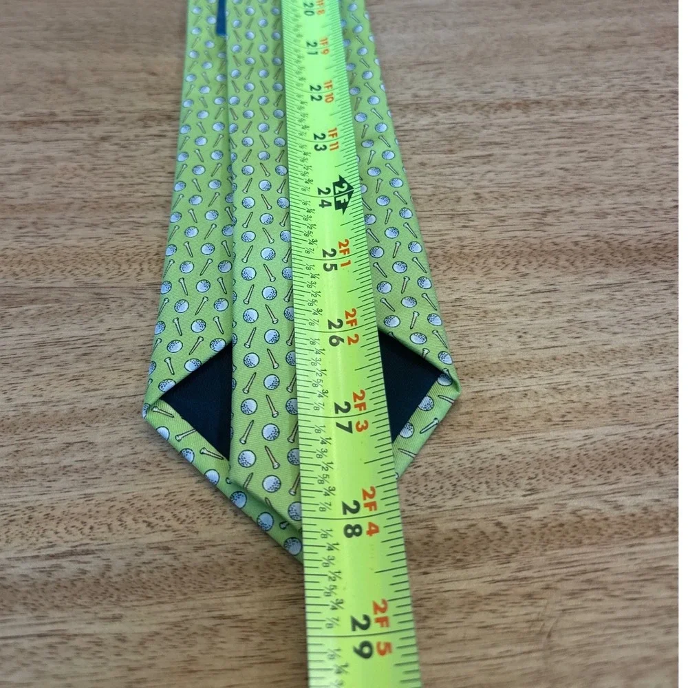Sero New England Classics Mens Silk Tie Lime Green Golf Balls Tees Novelty Print